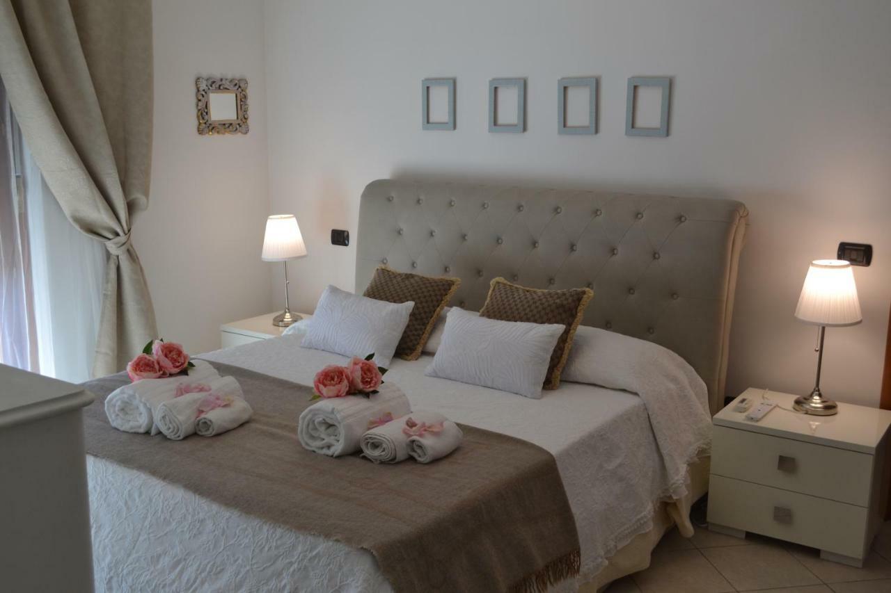 Airport & Fair Suite Apartments フィウミチーノ エクステリア 写真